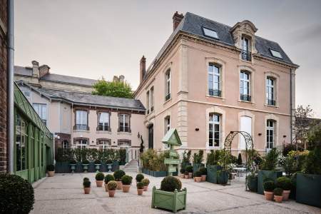 Restaurant Chartres City Center · Maleyssie